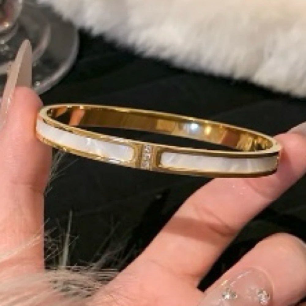 Titanium Steel Bangles in Gold Snap on Bracelets - Picture 4 of 7